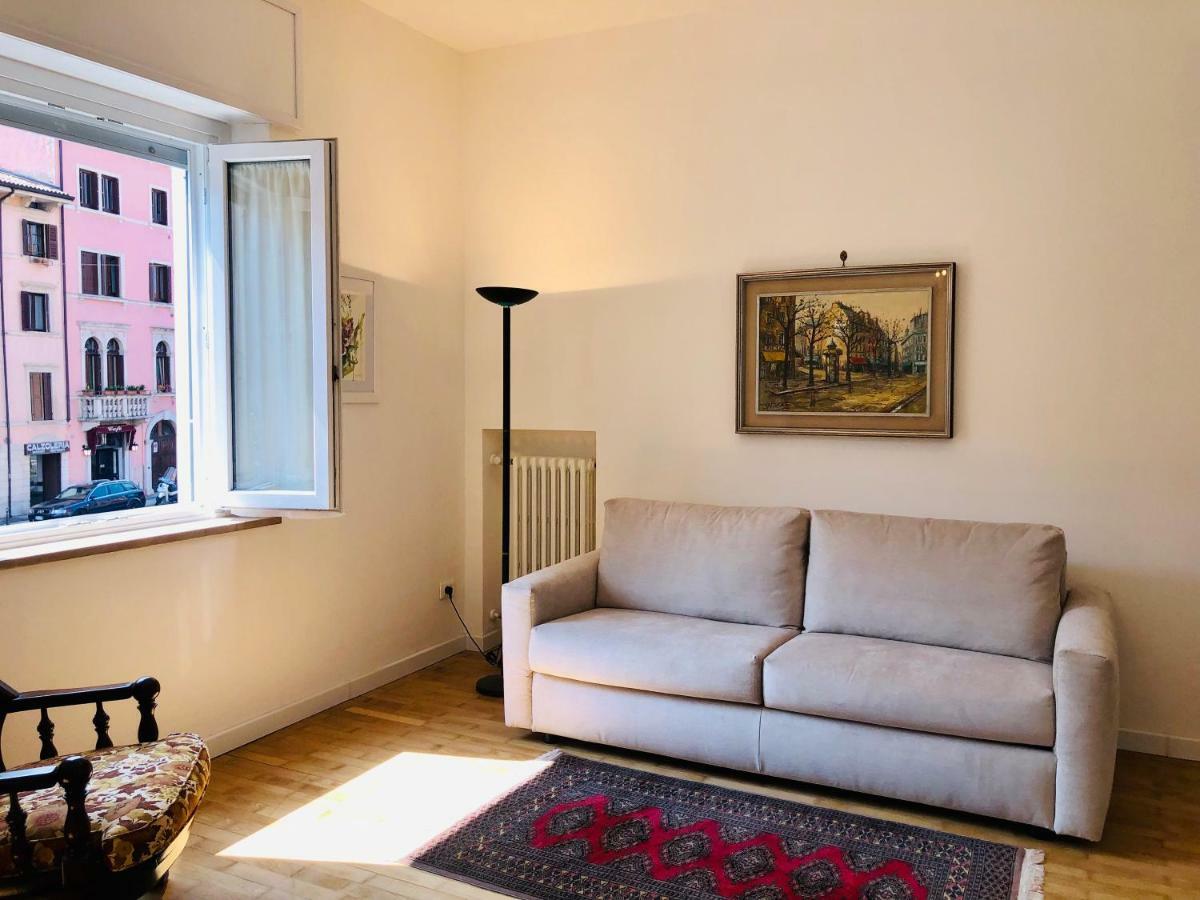 Appartamento Portapalio40 Con Parcheggio Verona Ngoại thất bức ảnh