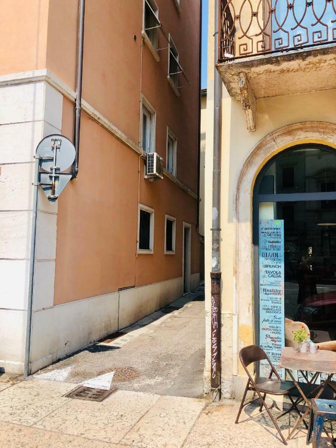 Appartamento Portapalio40 Con Parcheggio Verona Ngoại thất bức ảnh