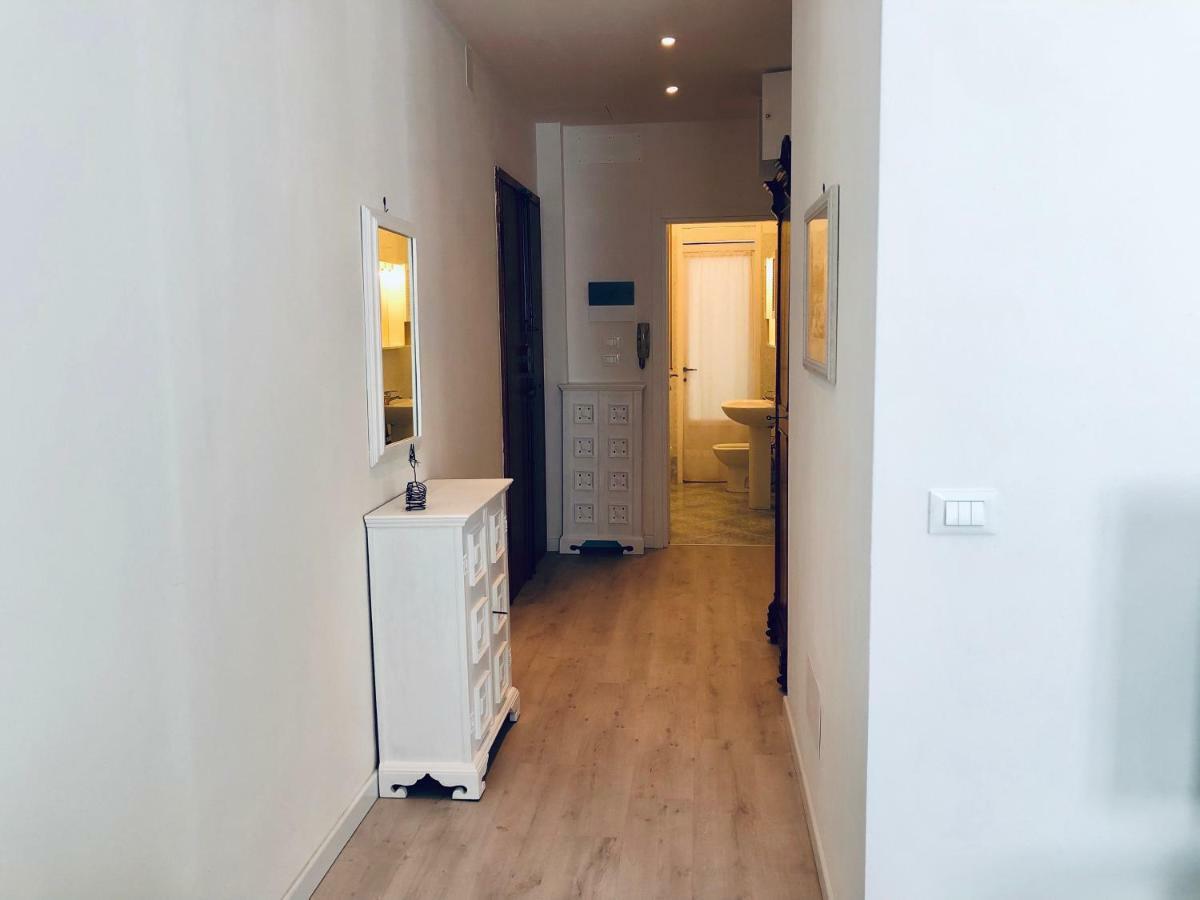 Appartamento Portapalio40 Con Parcheggio Verona Ngoại thất bức ảnh