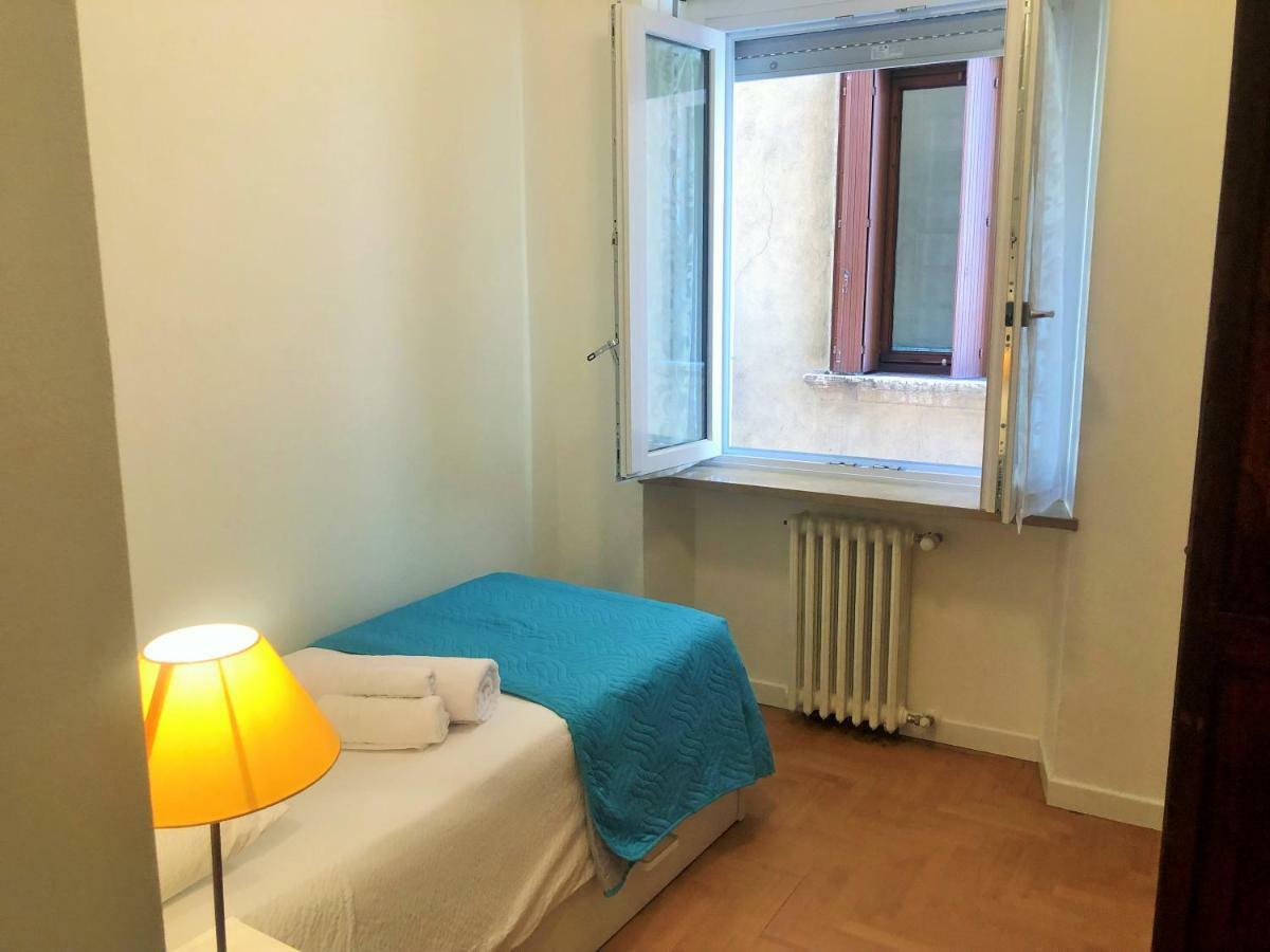 Appartamento Portapalio40 Con Parcheggio Verona Ngoại thất bức ảnh